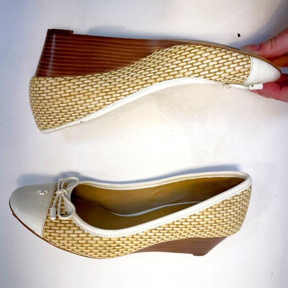 Tory Burch Catherine Cap Toe Raffia Wedge, Size 7 - Picture 5 of 10